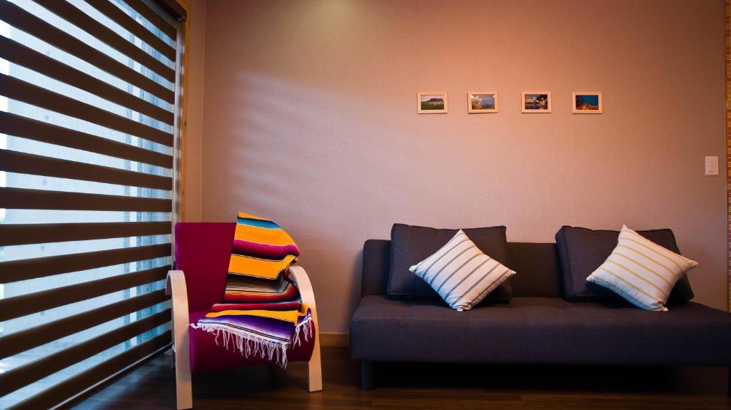 Jeju Eco Suites Согвипхо Экстерьер фото