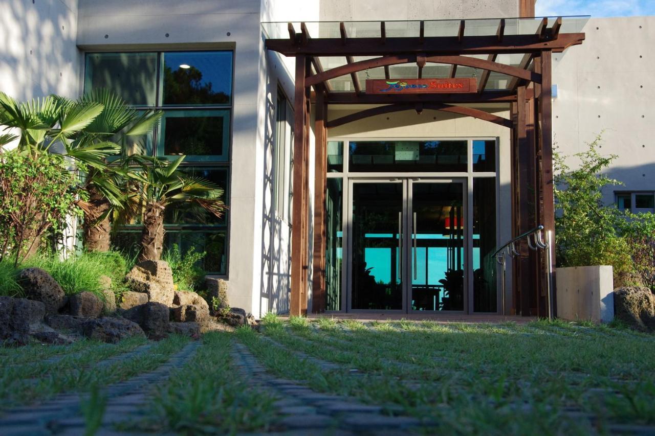 Jeju Eco Suites Согвипхо Экстерьер фото